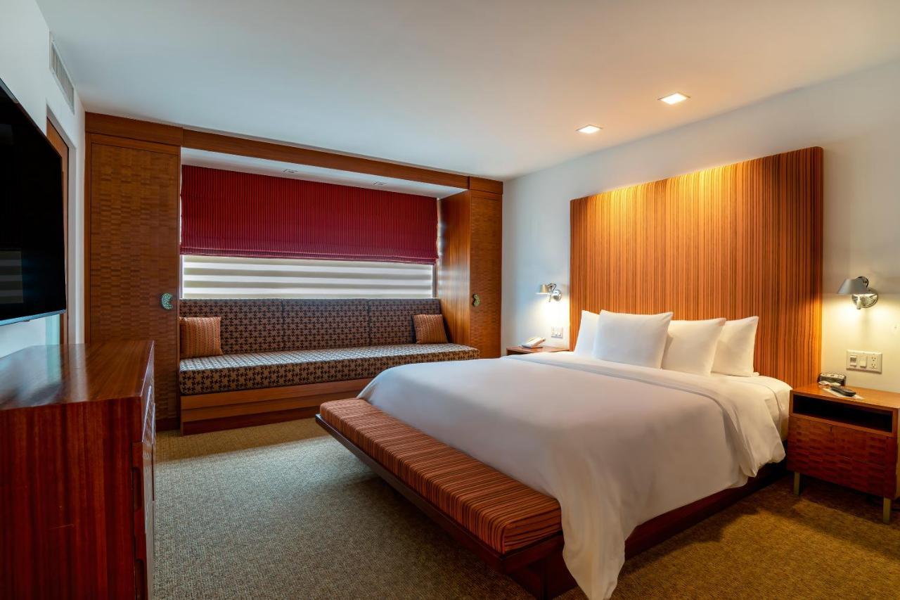 Hébergement Lit King-Size Deluxe - Vue sur Ocean Drive