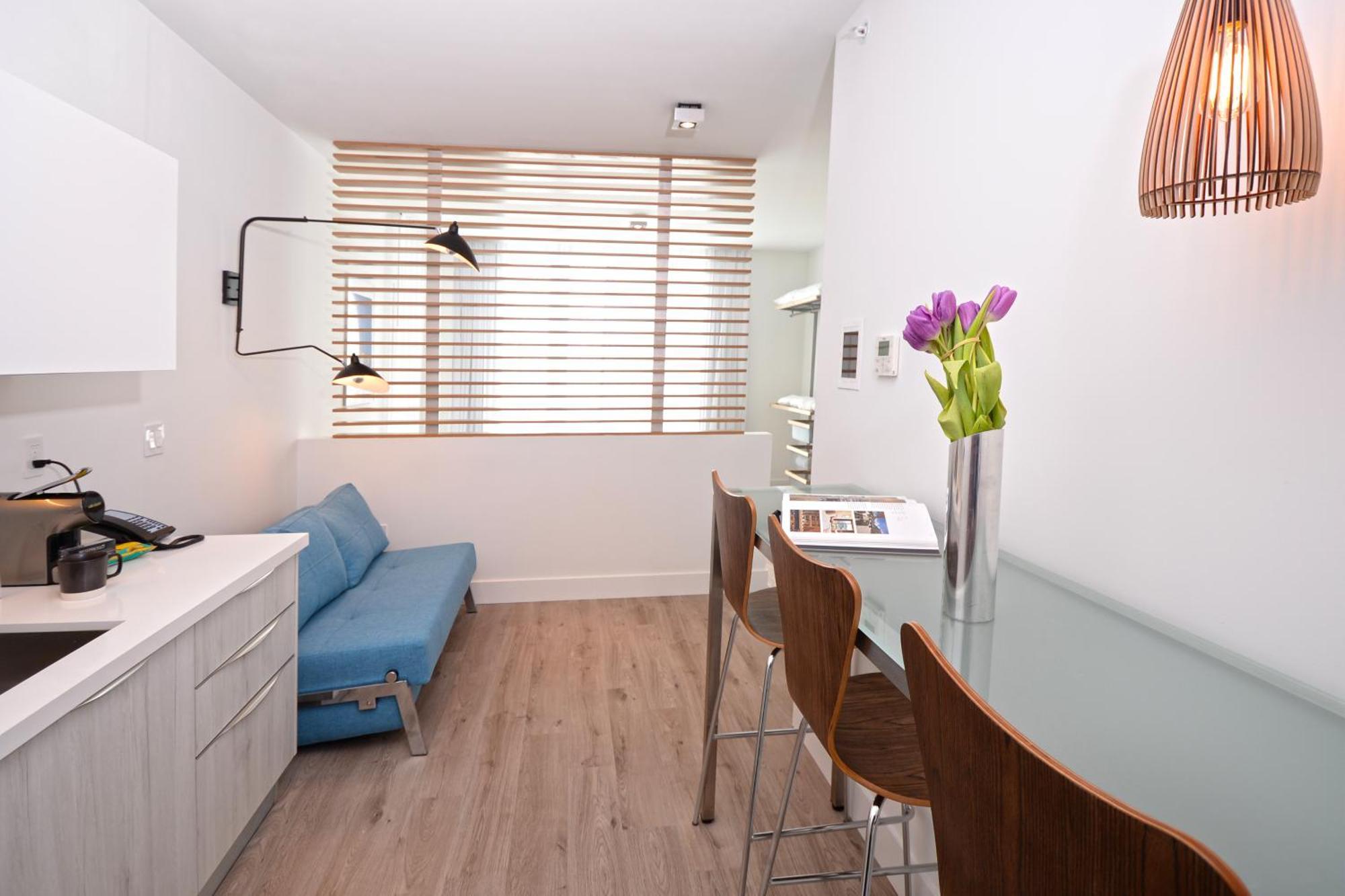 Oceanside Studio Suite Kitchenette Balcony