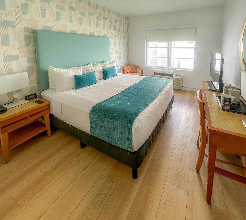 Classic King Room,1498553521:JPEG