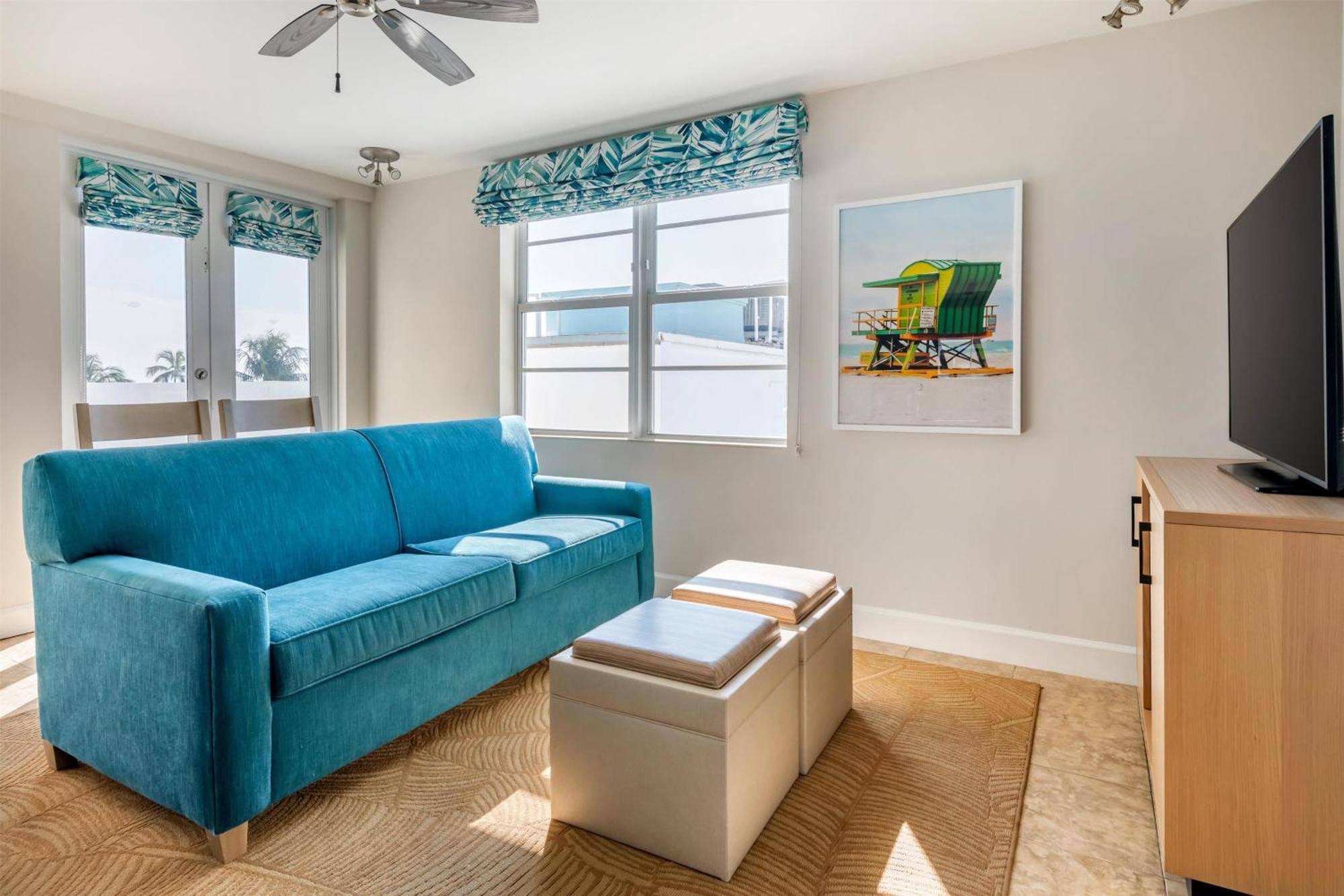 Suíte King de 1 Quarto com Sofá-cama e Vista do Mar