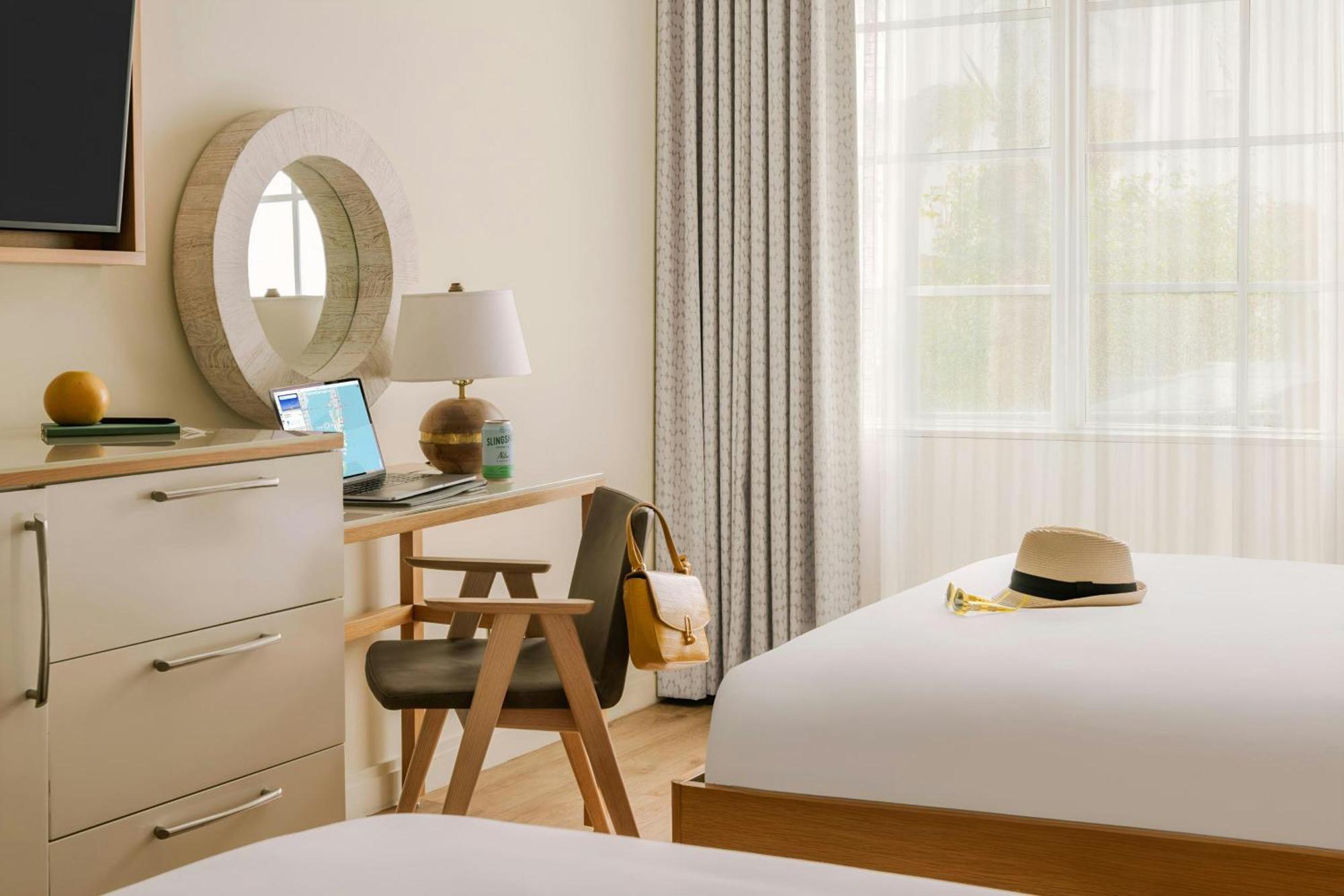 Queen Room Two Queen Beds