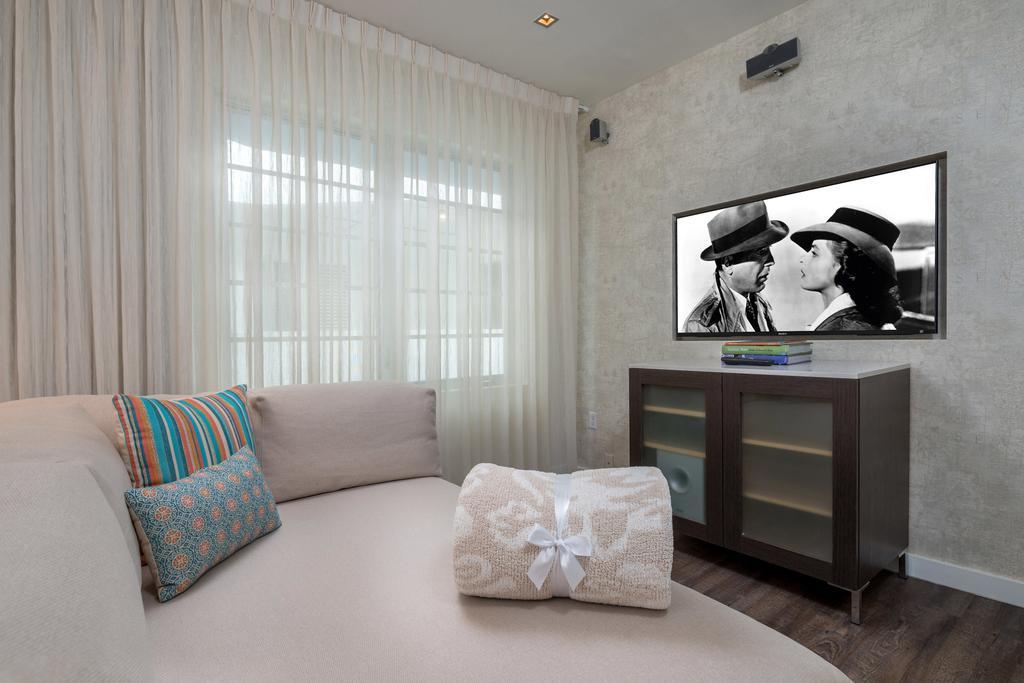 Superior Deluxe Suite