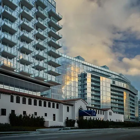 Four Seasons Hotel At The Surf Club-2