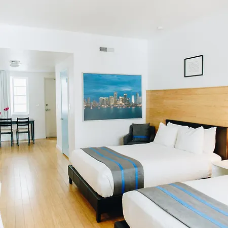 Aqua Hotel & Suites-3