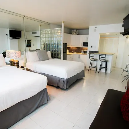 Castle 1120 Bayview Studio, Beach Access, Pool, Tennis, Free Parking-2