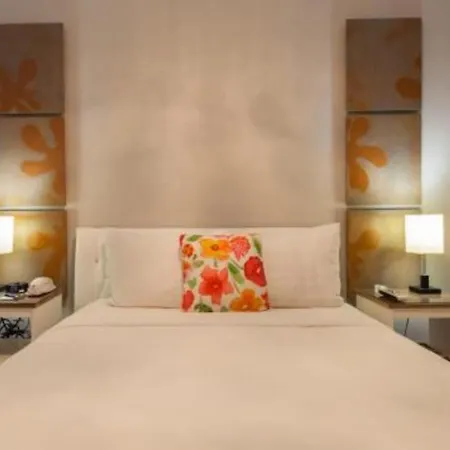 Odyssey Of South Beach Apart Hotel-3